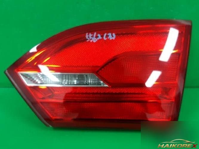 Volkswagen Jetta 2014 — фонарь белый (в крышку багажника) 5C6 945