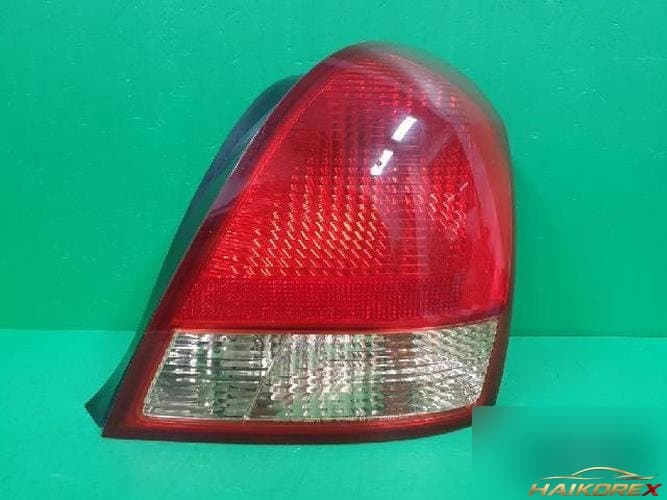 Hyundai Avante 2002 — комбинированный задний фонарь правый (92402 2D300 2)