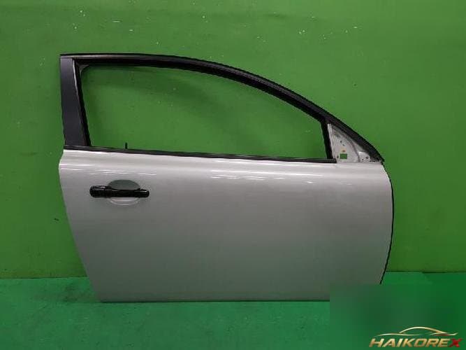 Volvo C30 2008 — передняя дверь правая