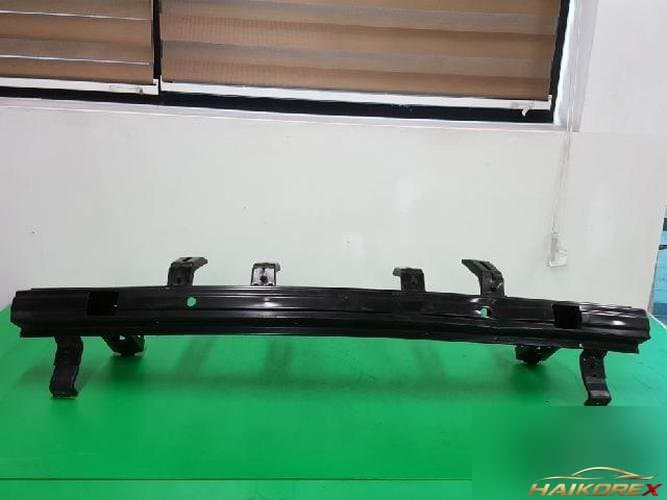 Hyundai Tucson 2008 — балка заднего бампера