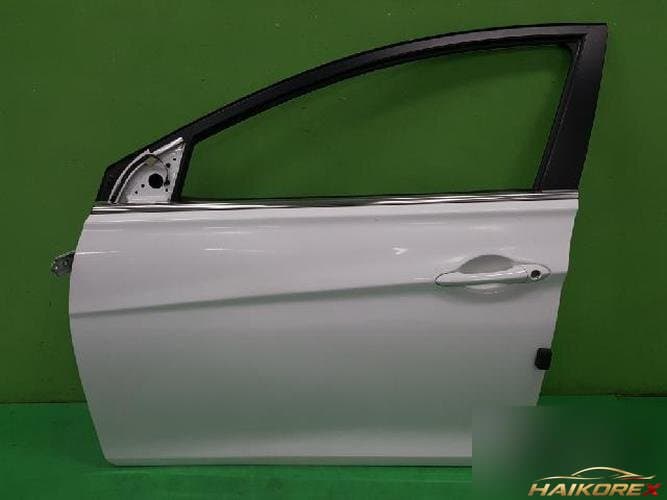 Hyundai Sonata 2011 — передняя дверь левая 760033S000