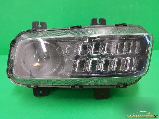 Hyundai Universe 2010 — противотуманная фара левая (водительская сторона) 92201-8D
