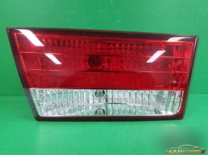 Hyundai Sonata 2005 — обивка задней двери левая 924033K000