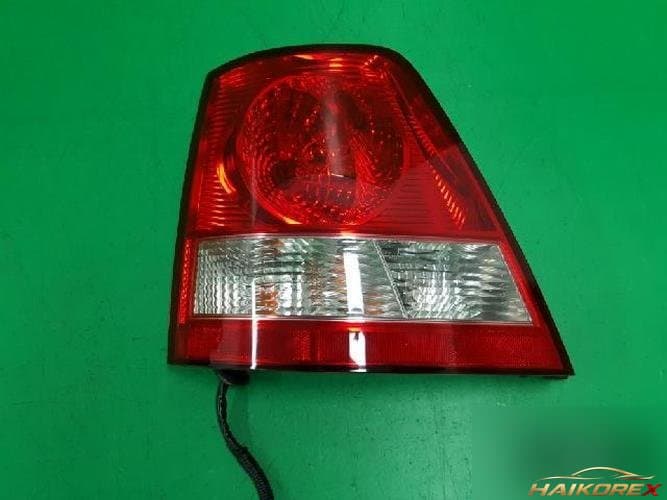 Kia Sorento 2004 — задний комбинированный фонарь левый (водителя) 92401 3E000 8