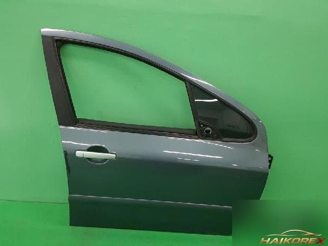 Peugeot 307 2008 — передняя дверь правая