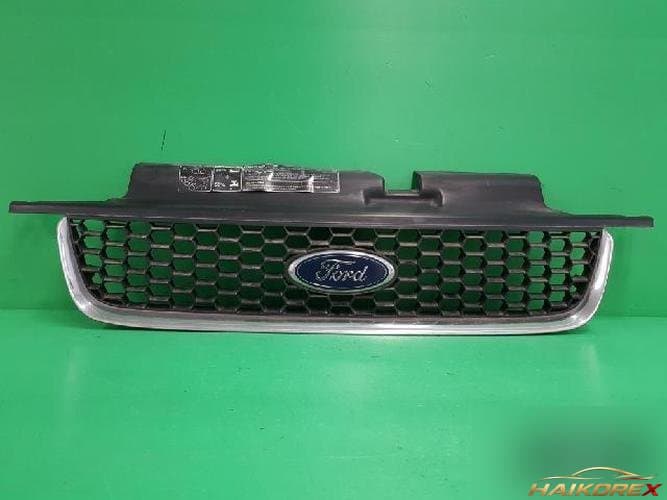 Ford Escape 2003 — радиаторная решётка YL84 17B968 AKW