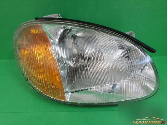 Hyundai Sonata 2000 — фара головного света правая 9210238001