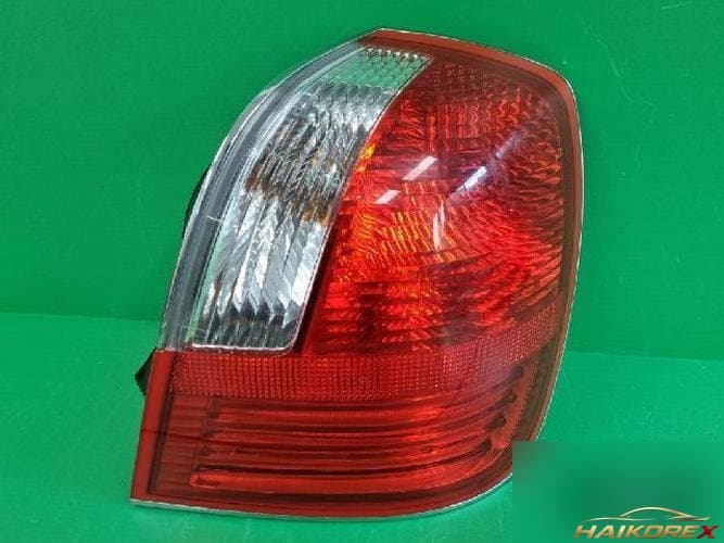 Hyundai Grandeur 2003 — фонарь задний комбинированный правый (пассажирский) 92402 39700 7