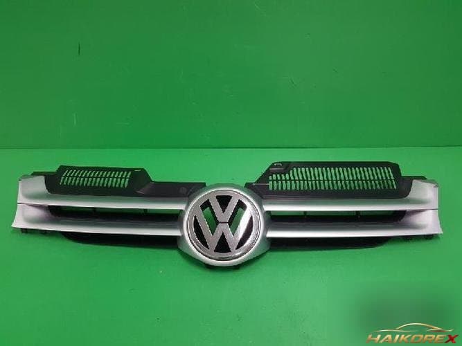 Volkswagen Golf 2009 — радиаторная решетка 1K0 853 655 A