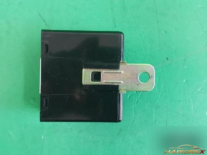 Hyundai Avante 2005 — ETACS/BCM 95470 2D700 1
