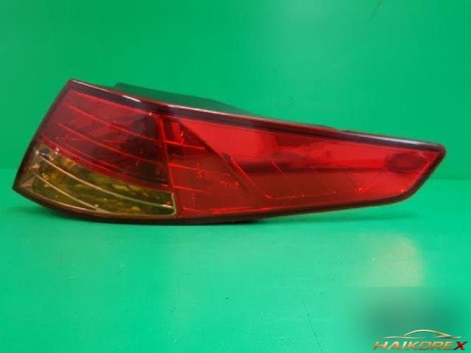 Kia K5 2011 — фонарь задний правый (комбинированный) 92402 2T000 4