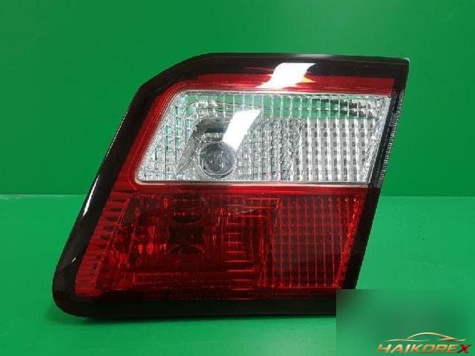 Renault SM5 2005 — накладка крышки багажника (с фонарём) 53804-550 1