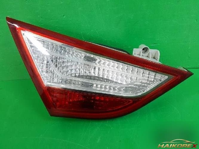 Hyundai Sonata 2012 — накладка двери задней левой 924033S000
