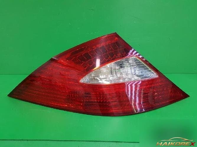 Mercedes-Benz CLS-class 2005 — комбинированный фонарь задний левый A219 820 01 64 1