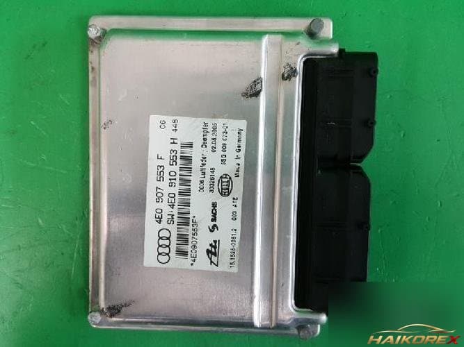 Audi A8 2005 — блок управления двигателем ECU 4E0 907 553 F