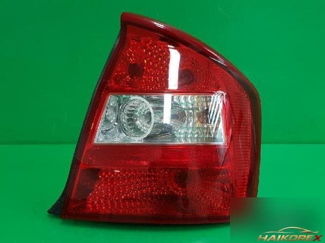 Kia Cerato 2006 — фонарь задний правый (комбинированный) 92402 2F100 8