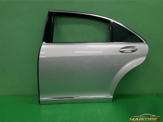 Mercedes-Benz S-Class 2008 — дверь задняя левая