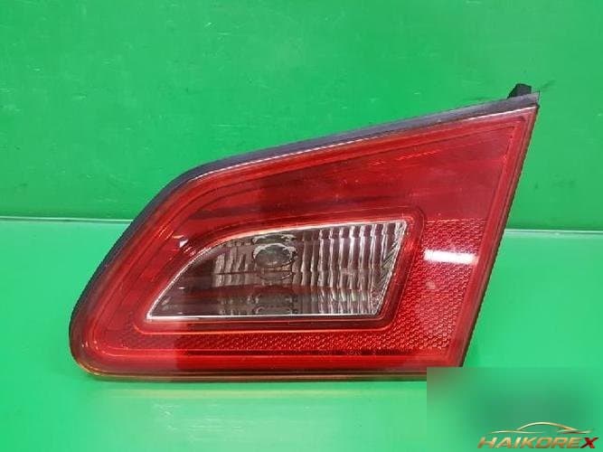 Infiniti G 2011 — задняя крышка багажника