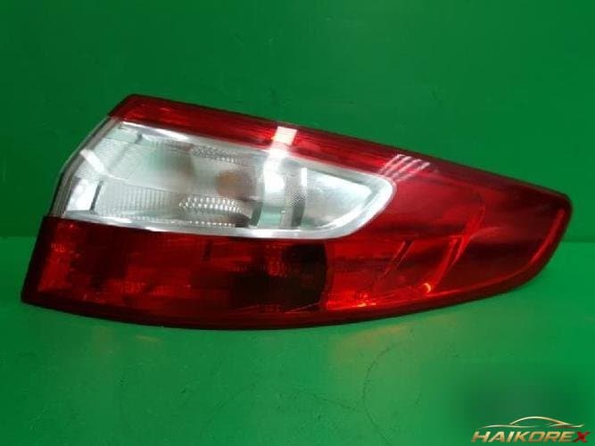 Renault SM3 2011 — комбинированный фонарь задний правый 265500016R