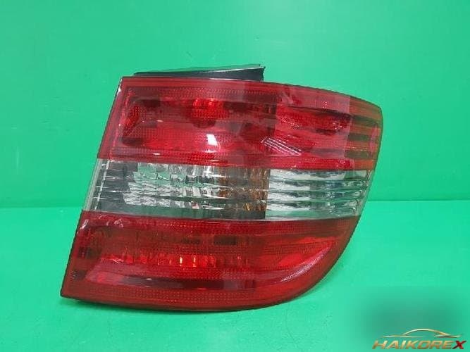 Mercedes-Benz B-Class 2008 — фонарь комбинированный задний правый A 169 820 03 77