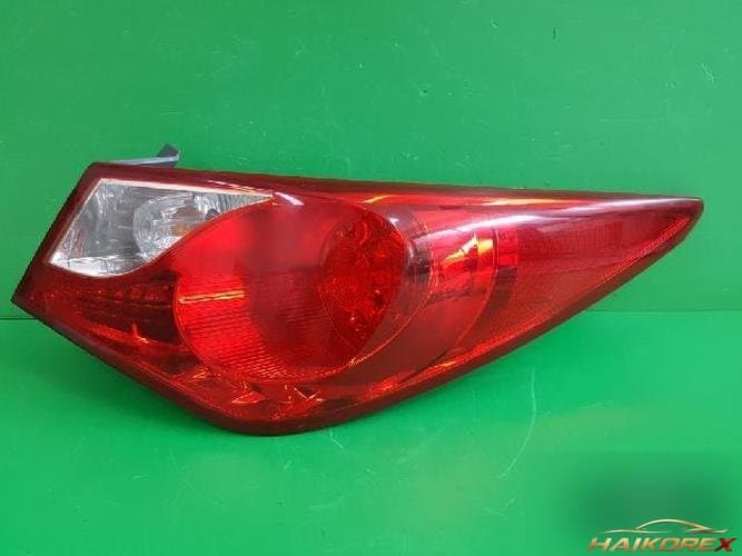 Hyundai Sonata 2011 — комбинированный фонарь задний правый (пассажирский) 92402 3S010