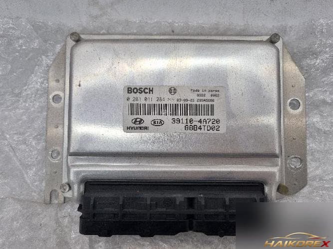 Kia Sorento 2004 — блок управления двигателем ECU 39110-4A720