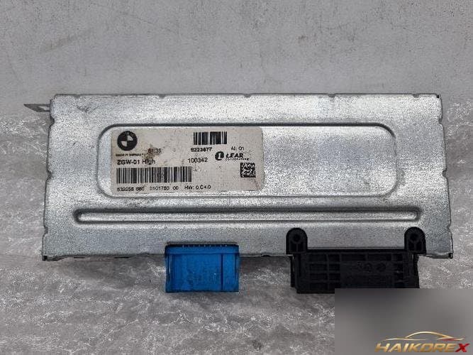 BMW 5 серия 2010 — модуль управления 61.35 9223877
