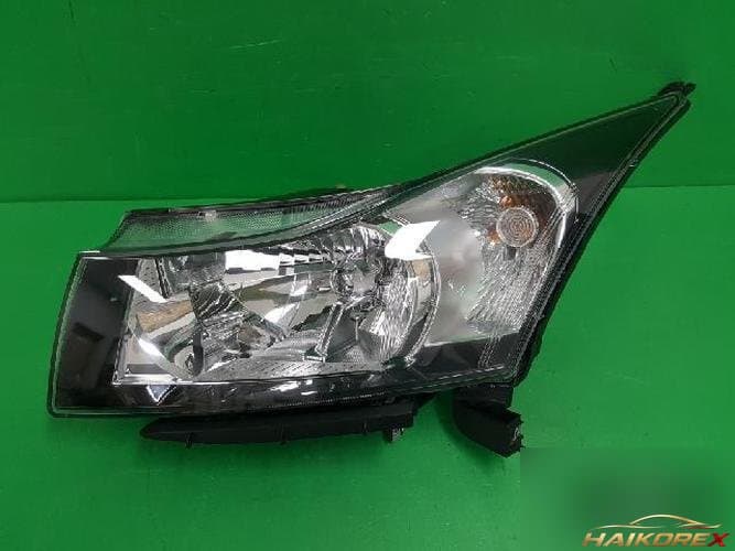 Daewoo Lacetti 2011 — фара левая J300-13063