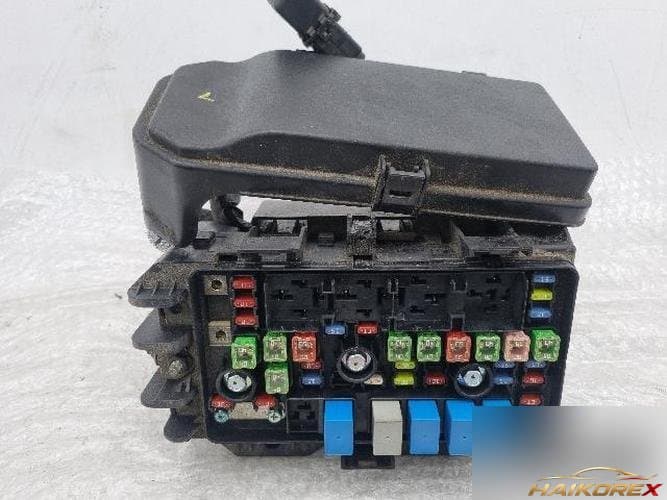 Hyundai Veracruz 2011 — блок предохранителей (подкапотный) 91950-3J021