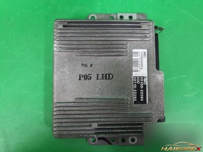 Hyundai Accent 1996 — блок управления двигателем ECU 3911022285
