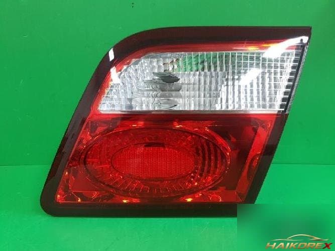 Renault SM5 2004 — накладка крышки багажника (с фонарём) 53804 555 1
