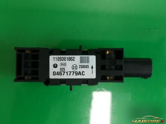 Jeep Grand Cherokee 2005 — блок управления ETACS/BCM 04671779AC
