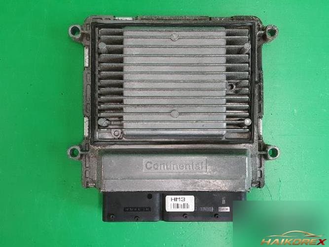 Kia Sorento 2010 — блок управления двигателем ECU 39106 25010