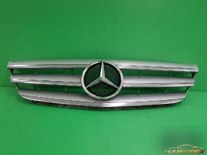 Mercedes-Benz B-Class 2007 — решётка радиатора