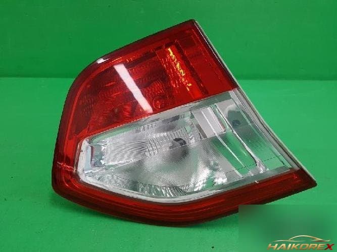 Renault SM3 2010 — накладка задней двери левая 265550017R