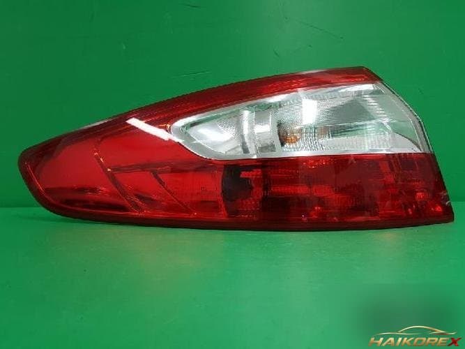 Renault SM3 2011 — задний фонарь комбинированный левый (водительский) 265550016R