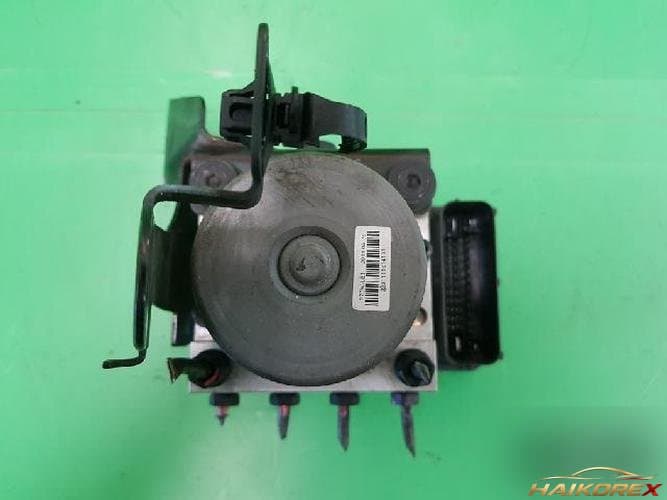 Kia K5 2011 — модуль ABS 58920 2T010