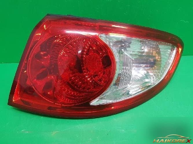 Hyundai Santa Fe 2008 — комбинированный задний фонарь правый (пассажирский) 92402 2B000 5