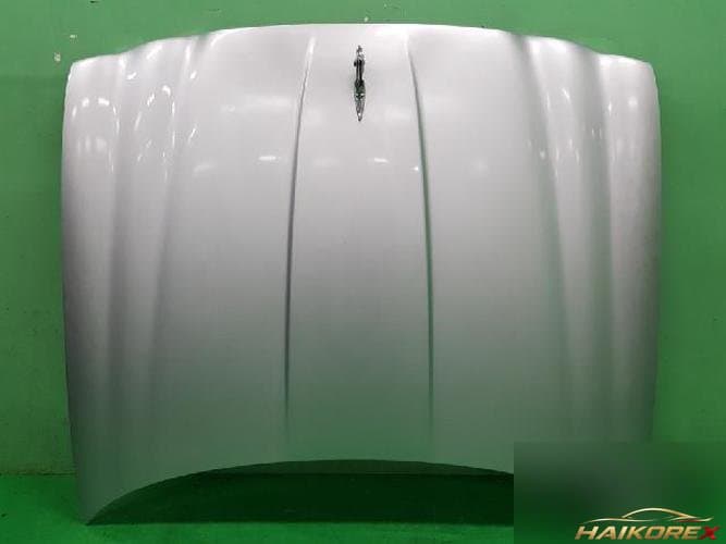 Jaguar XJ 2008 — капот
