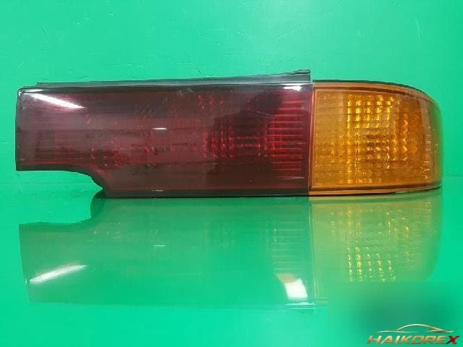 Hyundai Dynasty 1996 — фонарь задний правый комбинированный 92402-37700-1