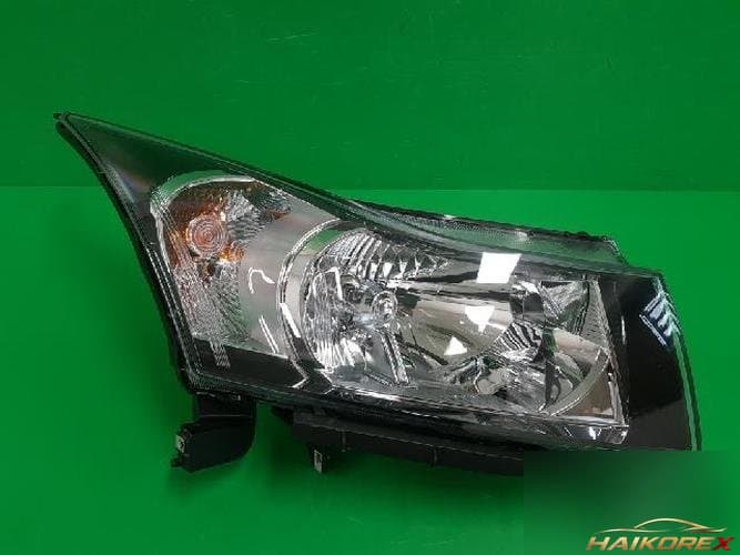 Chevrolet Cruze 2011 — фара головного света правая 95479483