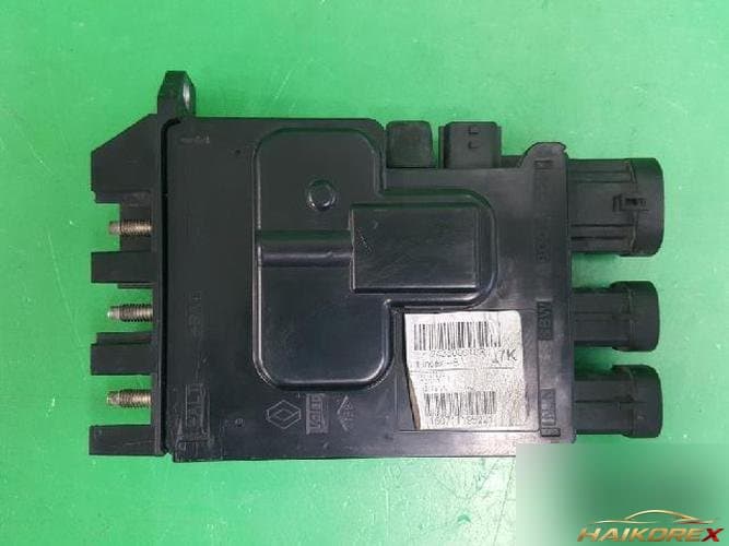 Renault SM3 2012 — модуль ETACS/BCM 243800010R
