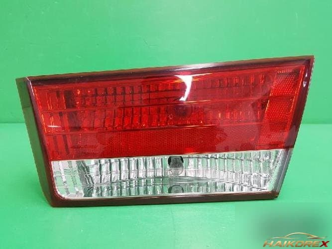 Hyundai Sonata 2006 — фонарь багажника белый 924043K000