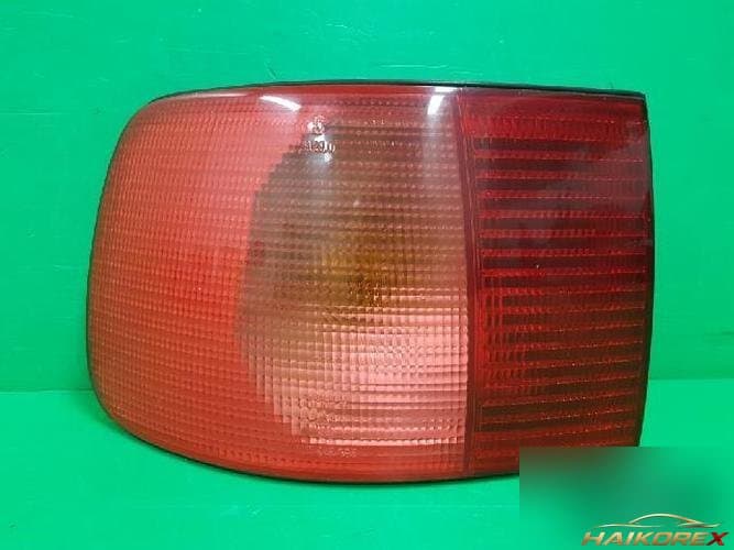 Audi A8 1997 — комбинированный задний фонарь левый 4D0 945 095