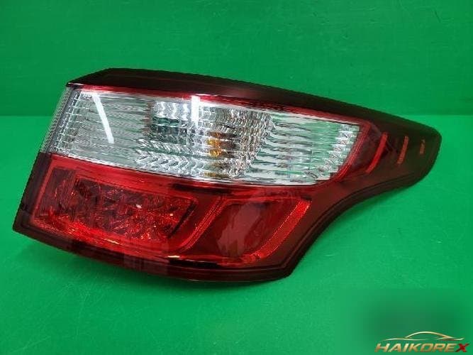 Renault SM5 2010 — комбинированный фонарь задний правый (пассажирский) 265500029R