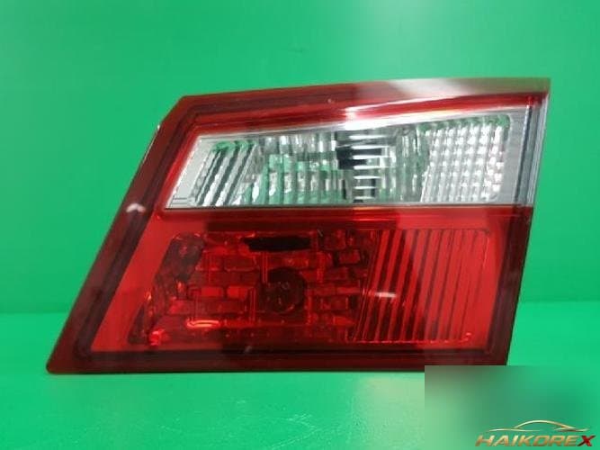 Renault SM5 2010 — панель багажника белая 265500030R