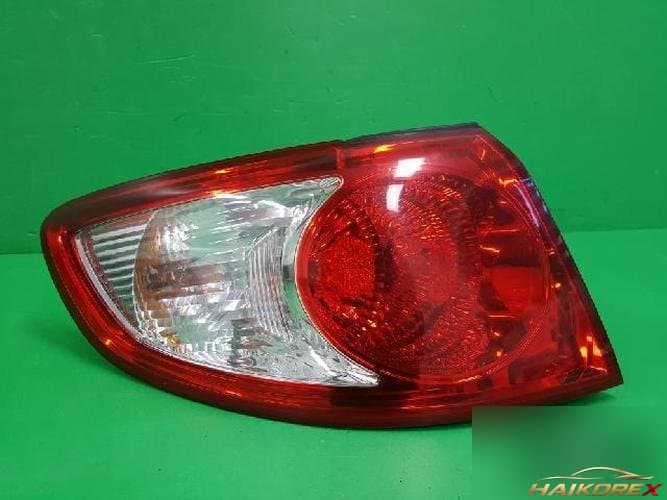 Hyundai Santa Fe 2006 — задний комбинированный фонарь левый 92401 2B000 10
