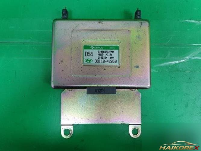 Hyundai Porter 2001 — блок управления двигателем ECU 39110 42950 3