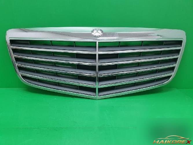 Mercedes-Benz E-Class 2007 — решетка радиатора