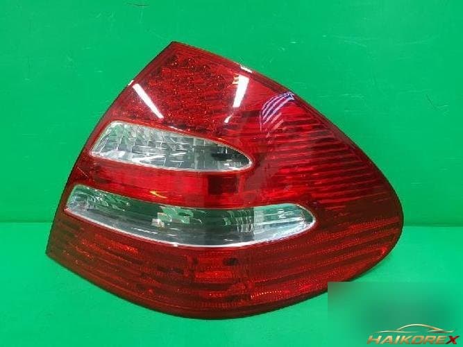 Mercedes-Benz E-Class 2004 — задний комбинированный фонарь правый A2118200664